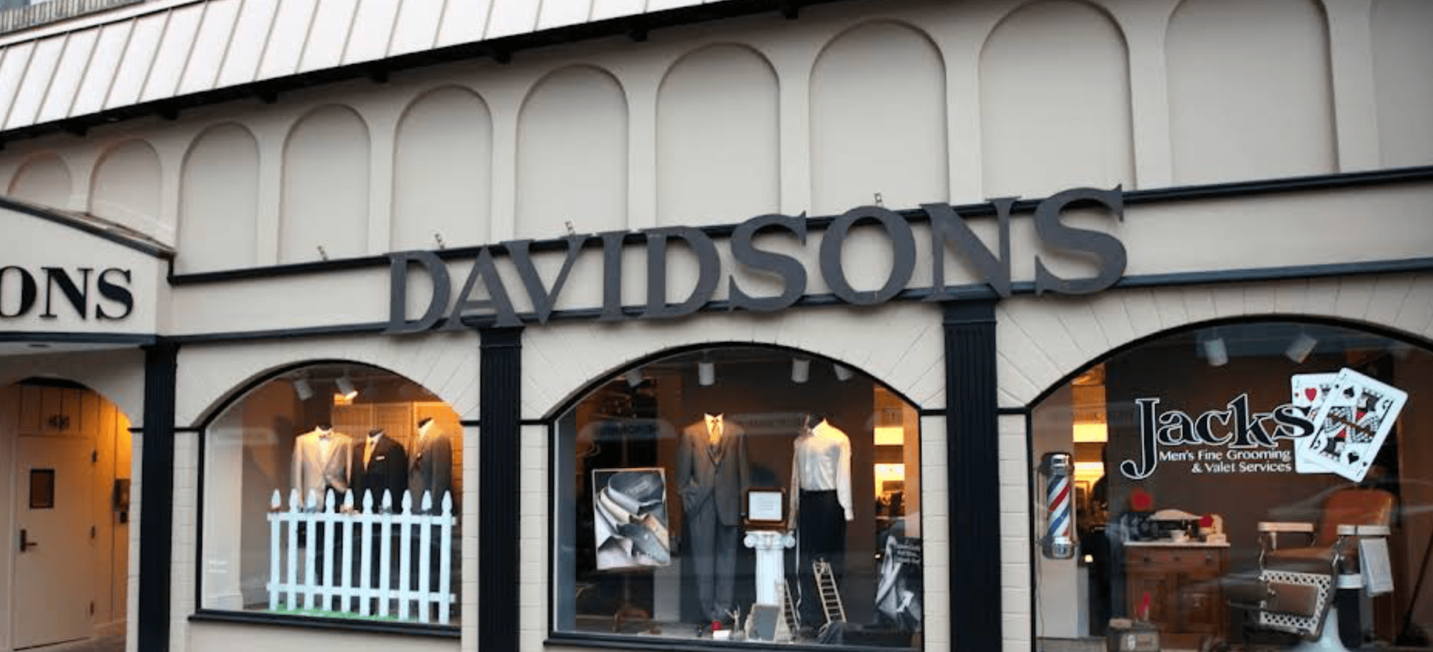 DAVIDSONS storefront in downtown Roanoke